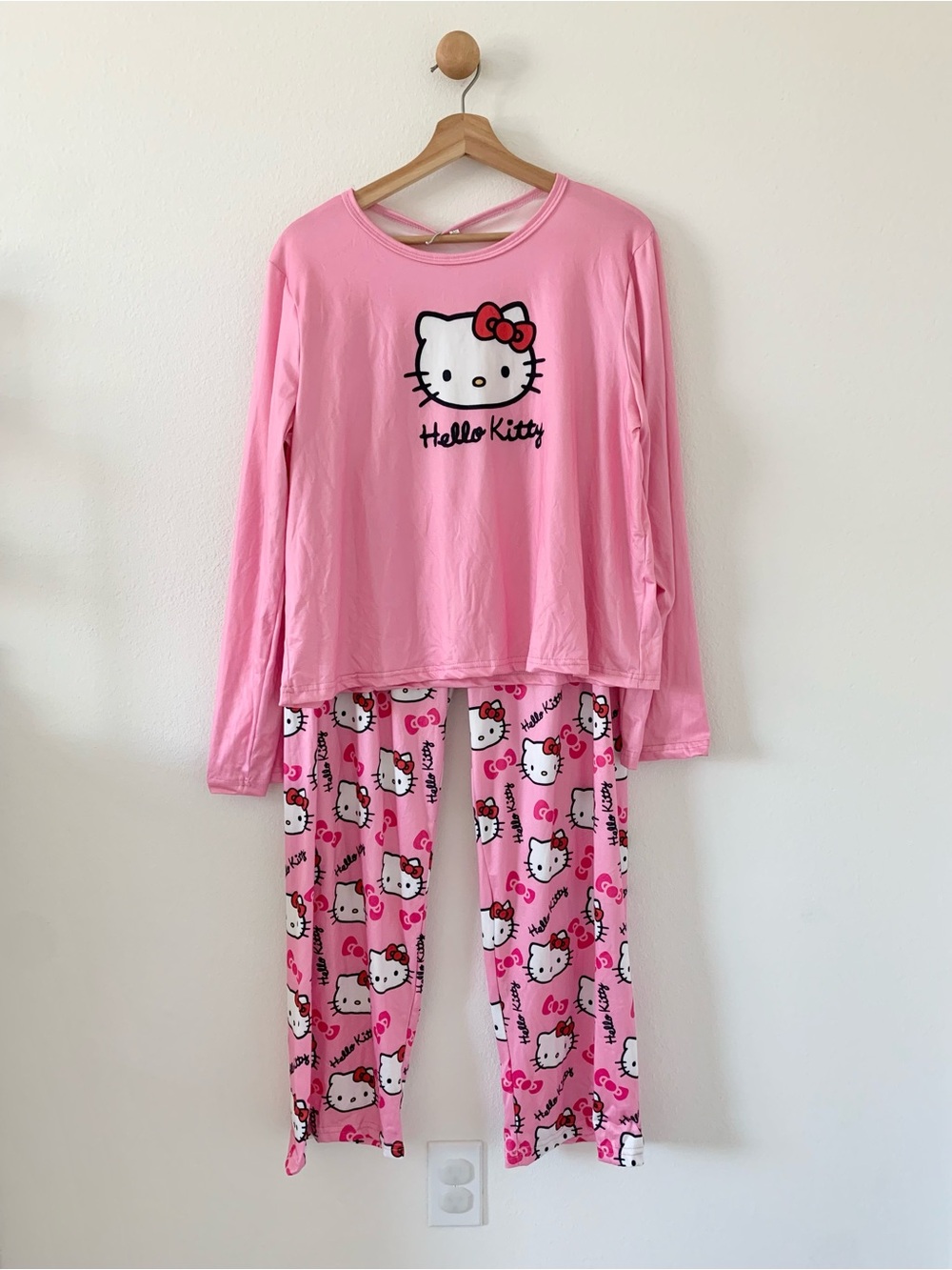 Hello Kitty Pink Long Sleeves Top Pajama Pants US XLarge